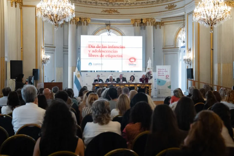 6 de Mayo – Día de las Infancias y Adolescencias Libres de Etiquetas